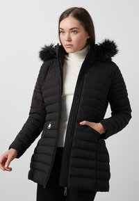 LELA REGULAR FIT - Zimný kabát - black