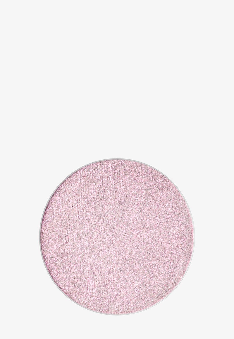 Polvere rosa scintillante in una padella circolare, con una consistenza fine e un finish luccicante. Un bordo trasparente circonda il prodotto.