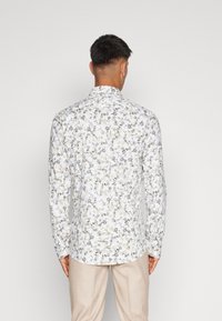 Lindbergh FLORAL - Πουκάμισο - sand
