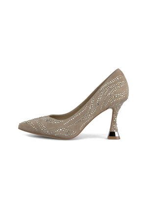 Scarpa con tacco alto in suede beige, con punta affusolata, decorata con scintillanti rhinestones in motivi ondulati e un tacco con finiture metalliche.
