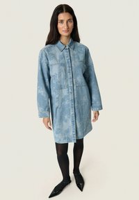 Soaked in Luxury Rochie din denim - fuzzy blue denim