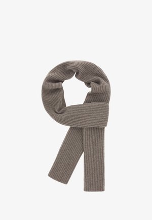 Hladký pletený šál v světle hnědé barvě, s jemnou texturou a dlouhým, symetrickým designem, který se kroutí a visí v kruhovém tvaru.