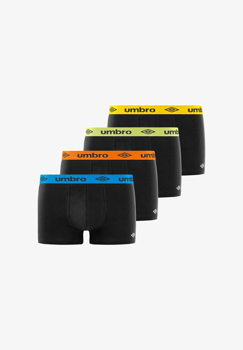 Quatre boxers pour hommes noirs avec tailles élastiques en bleu, orange, vert et jaune, chacun marqué du nom « umbro » et du logo.