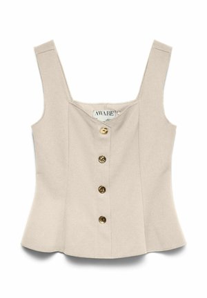 Haut beige sans manches avec larges bretelles, encolure carrée, et quatre boutons marron sur le devant, étiquette "AWARE" à l'intérieur du col.