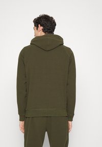 Les Deux DUNCAN HOODIE - Sweatshirt com capuz - olive night