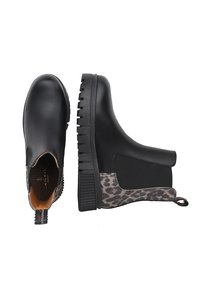 Stivaletti neri alla caviglia con tomaia in pelle liscia, pannelli elastici laterali e un accento in stampa leopardata testurizzata. Suola in gomma spessa e con intagli.