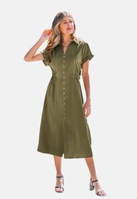 Cupshe EFFORTLESS CHIC MIDI - Abito a camicia - olive green
