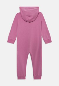 Nike Sportswear BABY COVERALL UNISEX - Kombinezonas - magic flamingo