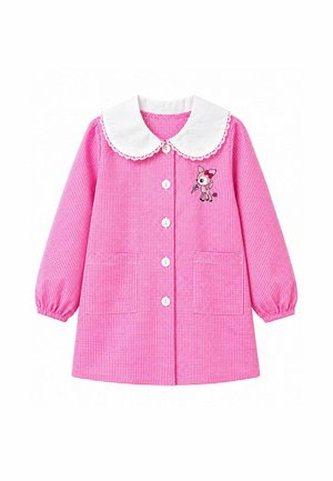 Cappotto da bambino a maniche lunghe in fantasia vichy rosa con colletto bianco smerlato, bottoni frontali, due tasche e un piccolo cerbiatto cartoon sul petto.