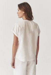 TATUUM SAMANTO - Blúzka - white