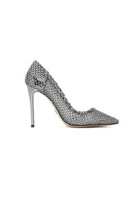 Pump argentato con tacco alto, finitura testurizzata, punta affusolata e tacco a stiletto. Il materiale presenta un motivo che ricorda piccole scaglie.