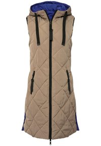 Gilet sans manches en beige matelassé avec capuche bleue, équipé d'une fermeture éclair noire et d'accents noirs, avec des poches latérales et un motif en losanges sur le tissu.