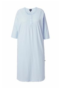 Světle modrá noční košile z měkké látky s kulatým výstřihem, krátkými rukávy, knoflíkovým detailem a krajkovými doplňky na ramenou a lemu.