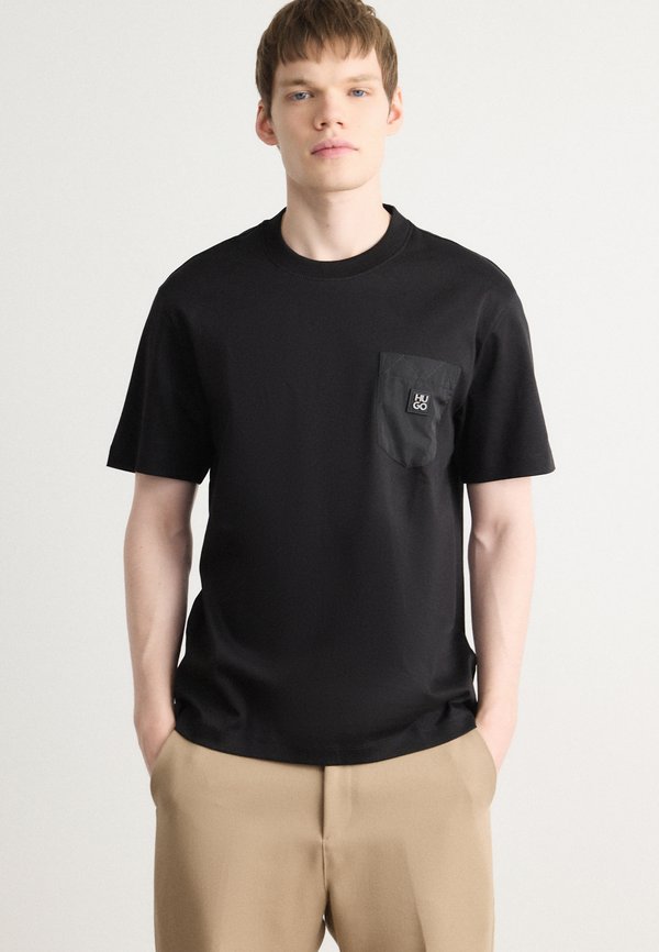 DOMBIRO - Basic T-shirt