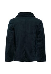 Granatowa, aksamitna marynarka o fakturowanej powierzchni z klapami z wycięciem, długimi rękawami i pojedynczym rozcięciem z tyłu. Gładka powierzchnia i dopasowany krój.