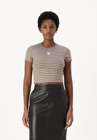 Guess Originals GO CORE STRIPE - T-shirts med print - olive