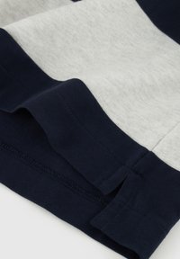 Champion Rochester STRIPED FIELD OF PLAY Polo shirt light grey