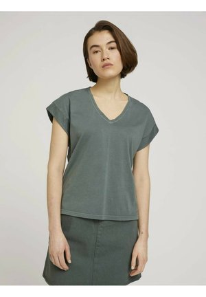 T-shirt basic - dusty pine green