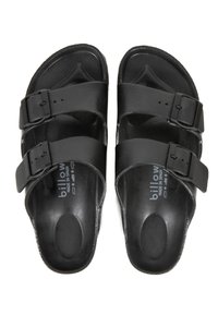 Sandales noires avec deux brides réglables, fabriquées en matériau synthétique lisse. Semelle intérieure rembourrée et semelle texturée offrent confort et adhérence.