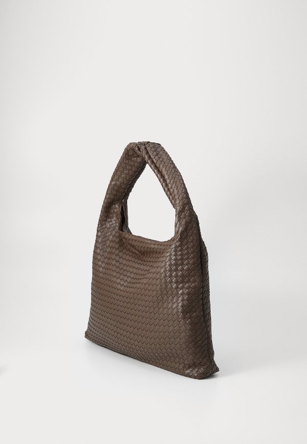 BRAIDED LARGE BAG - Tote bag4