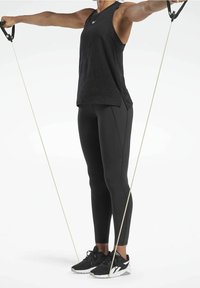 Reebok Linne - black