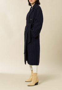 IVY OAK Klassisk frakke - dark blue