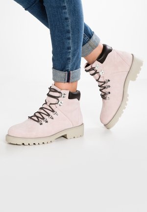 Nauhalliset nilkkurit - light pink
