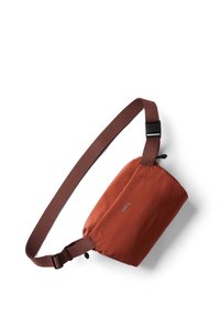 Bellroy LITE SLING MINI - Gürteltasche - clay