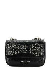 Borsa a tracolla nera in ecopelle con finitura testurizzata, dotata di un grande fiocco decorato con strass. Catena argentata e dettaglio del logo sulla parte anteriore.