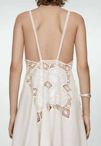 Mango Cocktailjurk - off-white