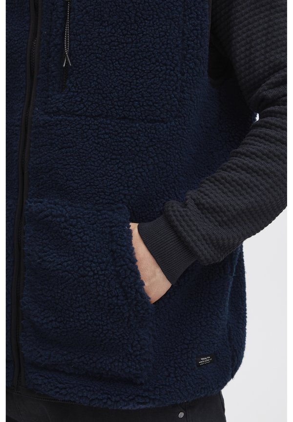 BHWaistcoat - Waistcoat2