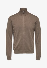 Nem kiválasztott, teak melange
