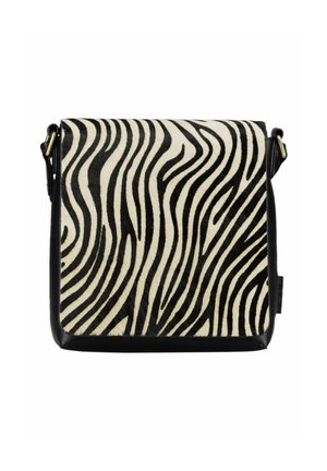 Sac bandoulière carré en cuir noir avec rabat présentant un motif rayures zèbre noir et blanc et des ferrures dorées.