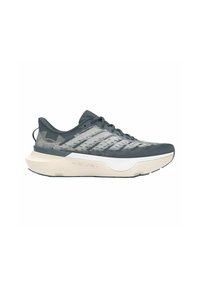 Chaussure de sport pour homme avec un dessus gris foncé à motif texturé, une semelle intermédiaire gris clair et une semelle en caoutchouc pour une adhérence optimale.