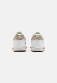 New Balance GW500 - Zapatillas - white