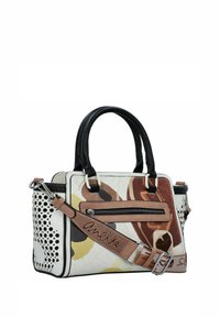 Bolso multicolor con un patrón floral, lado perforado, asas negras y una correa ajustable con un acento de logo.
