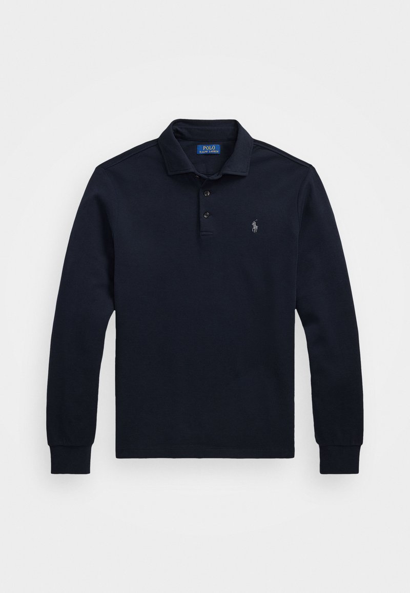 Tengeri kék, hosszú ujjas polo póló, pamutból készült, két gombos nyakkivágással, bordázott gallérral és mandzsettával, valamint egy kis hímzett logóval a mellrészen.