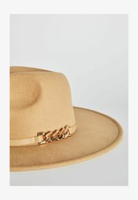 Sélectionné, camel