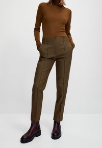 Massimo Dutti Stickad tröja - dark brown