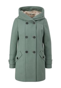 Manteau en laine vert à double boutonnage avec grande capuche, poches à rabat boutonnées, brides aux poignets et doublure polaire beige visible dans la capuche.