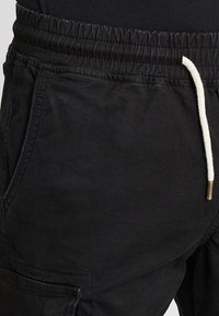 Pier One Cargobyxor - black