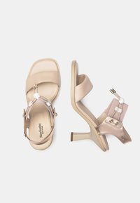 NeroGiardini Sandali con tacco - cipria