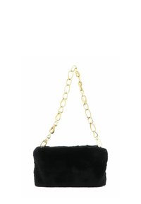 Bolso de mano de imitación piel negra con forma rectangular, con una correa de cadena dorada y una superficie suave y texturizada. Sin herrajes ni adornos adicionales.