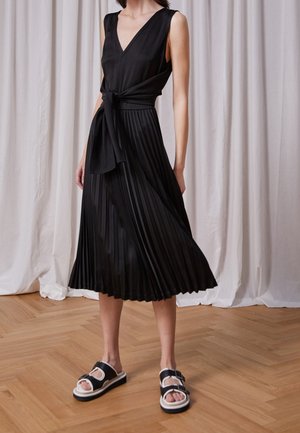 Robe de jour - black