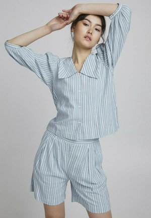 ICHI IHGARCELLE SH - Button-down blouse - blue