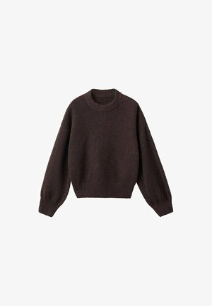 Brun strikket sweater med rund halsudskæring, sænkede skuldre og ribstrikkede manchetter. Blød tekstur, cropped design og løs pasform.