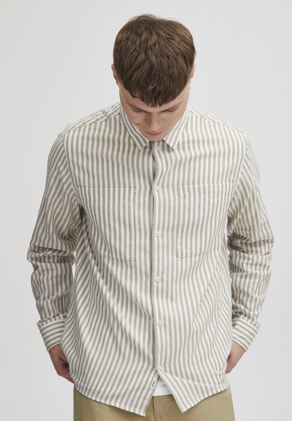 SDGamal - Shirt - tree house