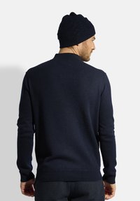 Just Cashmere HALF ZIPPED HIGH COLLAR - Svetr - navy