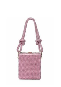 Borsa a mano quadrata rosa con una texture di perline e manico annodato, dotata di chiusura a zip e piccoli dettagli metallici.