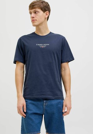 Nyomott mintás póló - sky captain